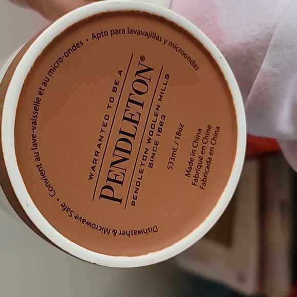 Pendleton 18oz- nwot mug - Picture 4 of 4